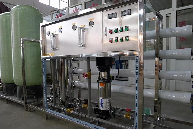 工业纯水过滤器设备中常见的几类水处理过滤器